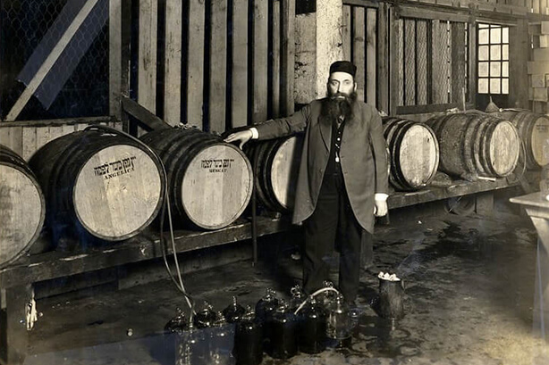 rabbi-mayer-hirsch-with-barrels-sacramental-kosher-wine-during-prohibition